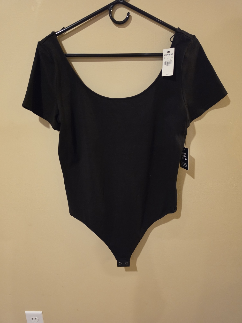 Express Kids Black Short Sleeve Scoop Neck Bodysuit